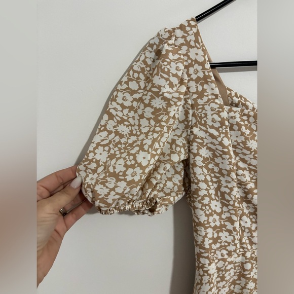 New without tags floral dress by Altar’d State size small - Picture 3 of 4